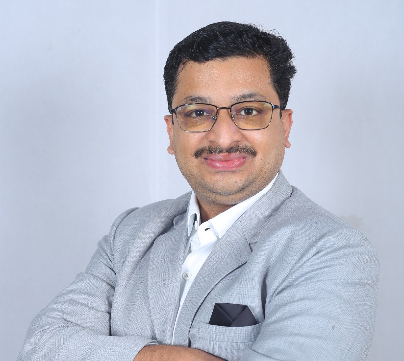 Dr. Gunjit Parmar